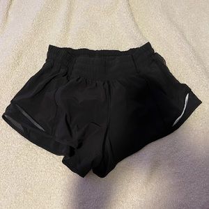 Black lululemon hotty hot shorts!